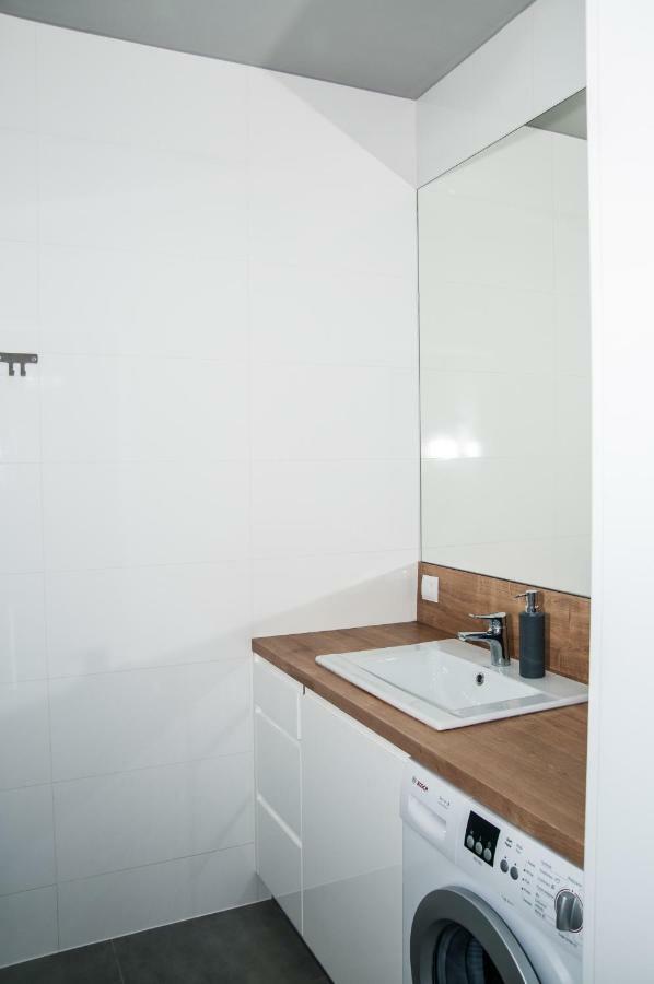 Center Rooms Ilumino ウッチ エクステリア 写真
